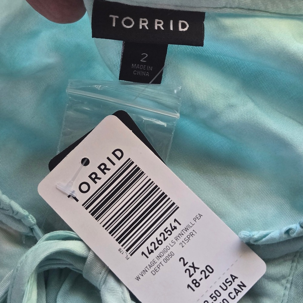 Torrid Blue Tie Dye Rayon Twill Peasant Blouse 2 Plus Size Ruffle Split Neck - Picture 4 of 9
